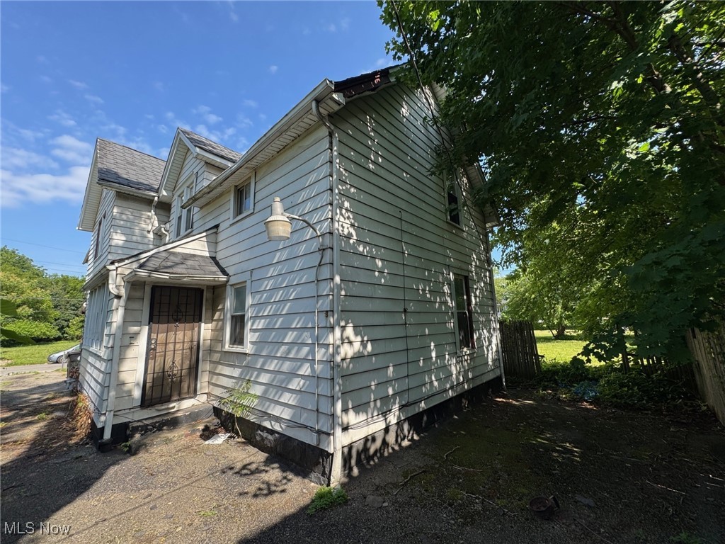 1185 E 74th Street
