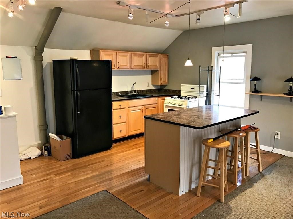 Ohio City - Commercial Sale