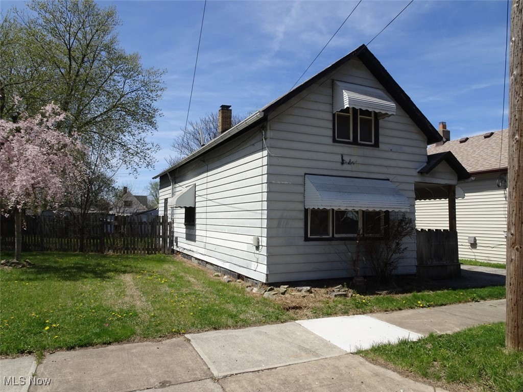 3854 E 54th Street, Cleveland, Ohio image 2