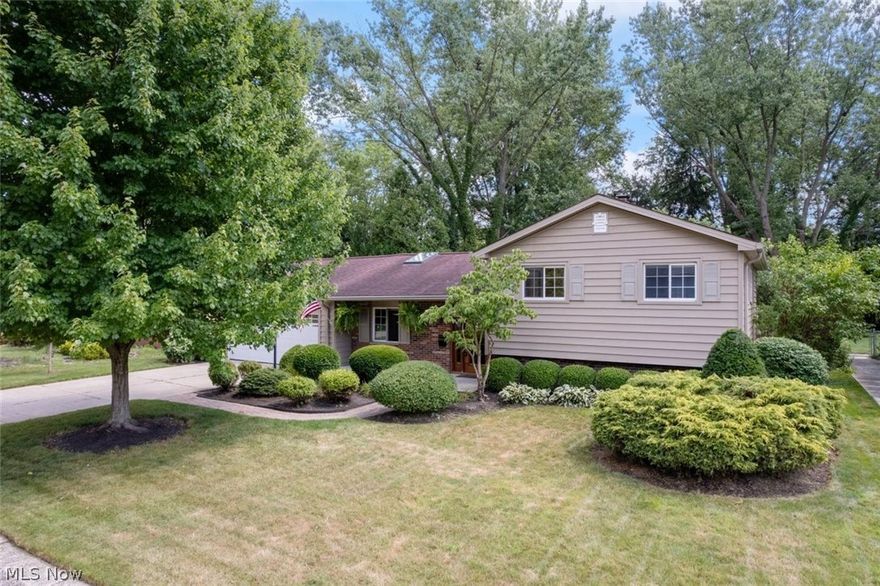 Welcome to this beautifully remodeled, cozy home nestled in a neighborhood only minutes
away from all Olmsted Falls city schools! This 4 bedroom, 1.5 bath split-level home showcases
pride in ownership throughout. You are immediately greeted with a fully remodeled first floor
and NEW open layout with vaulted ceilings! The kitchen is the heart of the home featuring high
end stainless steel appliances, NEW cabinetry, added pantry, copper farmhouse sink, and large
“breakfast bar” style island complete with NEW Quartz countertops- perfect for entertaining!
Next, you are taken into the most charming addition to the home, a family room which boasts a
stone wood-burning fireplace surrounded by a myriad of windows to take in all the beauty of
the professionally landscaped gardens in the backyard. The backyard offers privacy like no
other while still being nestled in a desirable neighborhood. The second floor offers 3 bedrooms
with NEW carpet and a fully updated bathroom with a walk-in shower. The lower level features
an additional bedroom/ bonus room fully remodeled with an abundance of storage space,
updated half bath and laundry room. This property also features Anderson windows, gutter
guards, an outdoor stamped concrete patio, two sheds (14X10, 10X10), fenced in pet yard, and
a two-car garage with an attached workshop perfect for a craft, handy work or gardening!
Don’t miss the opportunity to experience the charm and unique touch of this home. NO HOA OR RITA!
