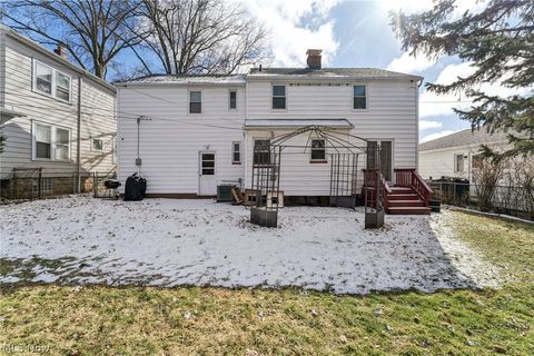 Tiny photo for 5039 Fairlawn Road, Lyndhurst, OH 44124 (MLS # 5190362)