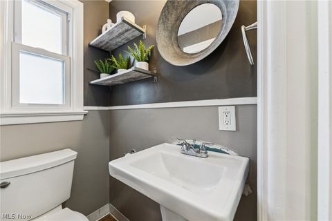 Tiny photo for 5039 Fairlawn Road, Lyndhurst, OH 44124 (MLS # 5190362)