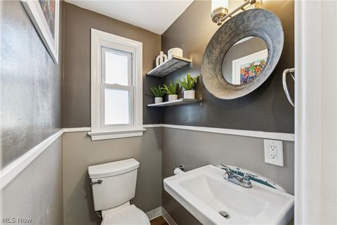 Tiny photo for 5039 Fairlawn Road, Lyndhurst, OH 44124 (MLS # 5190362)