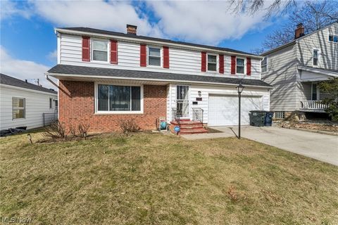 Photo of 5039 Fairlawn Road, Lyndhurst, OH 44124 (MLS # 5190362)