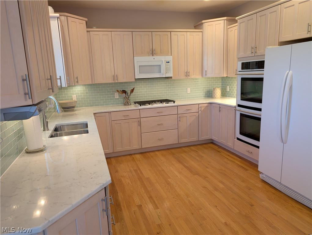 Laurel Woods - Residential