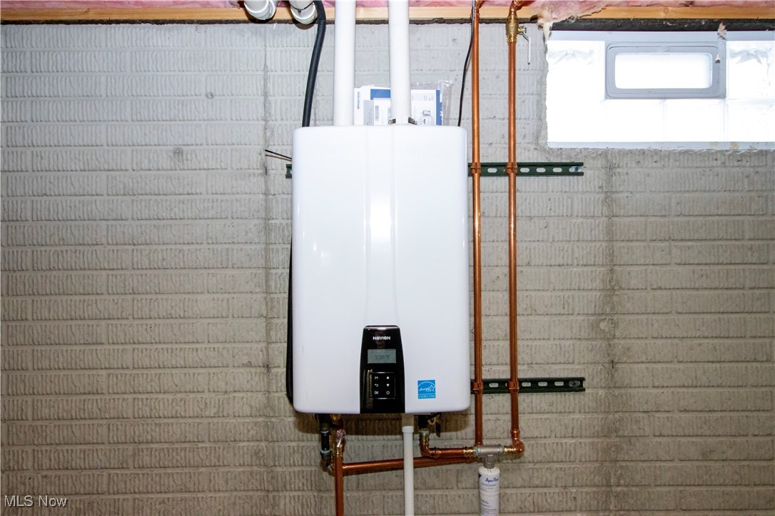 Laurel Woods - Residential