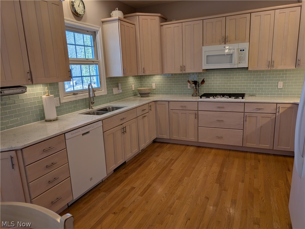 Laurel Woods - Residential