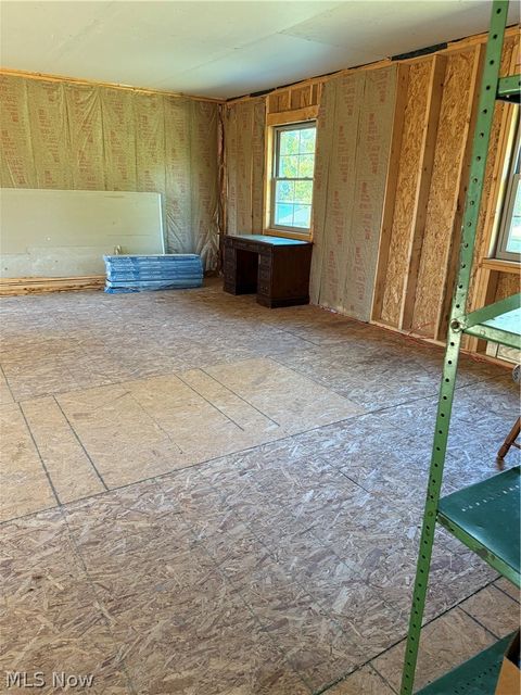 Tiny photo for 1939 Waterford Road, East Palestine, OH 44413 (MLS # 5191783)