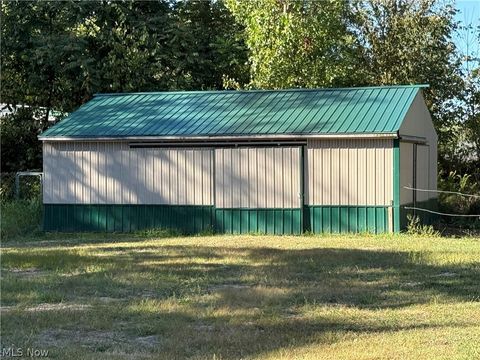 Tiny photo for 1939 Waterford Road, East Palestine, OH 44413 (MLS # 5191783)