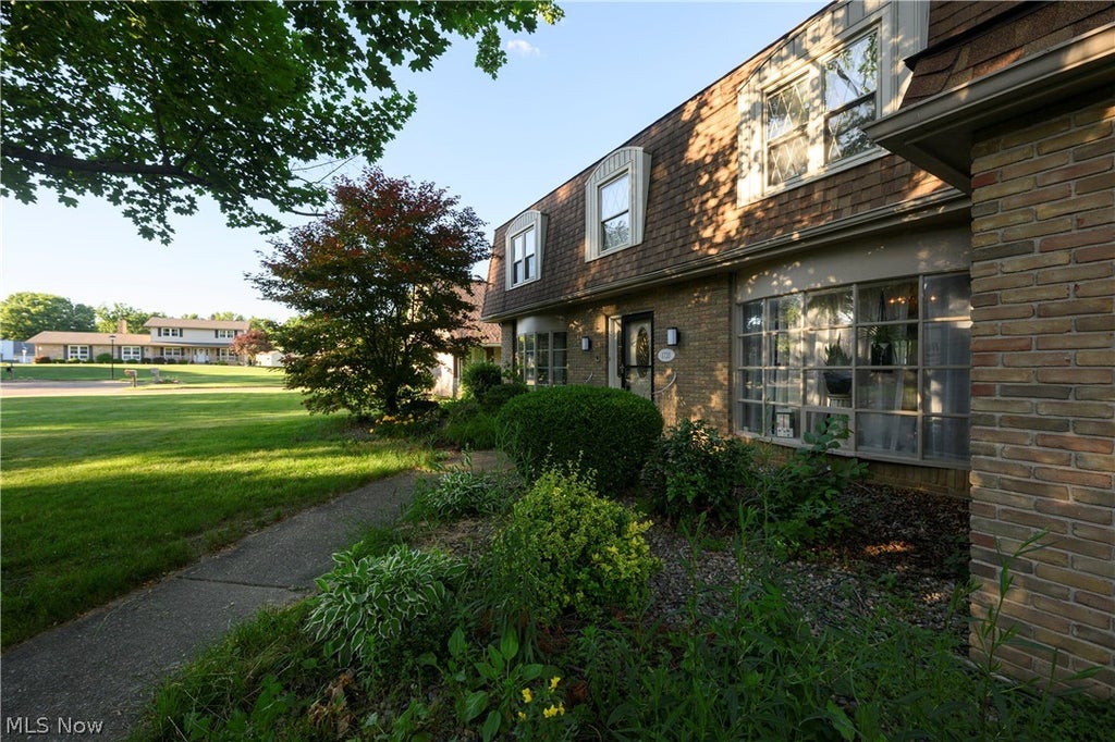 Photo of 1720 Chittenden Circle NE, Massillon, OH 44646 (MLS # 5219147)