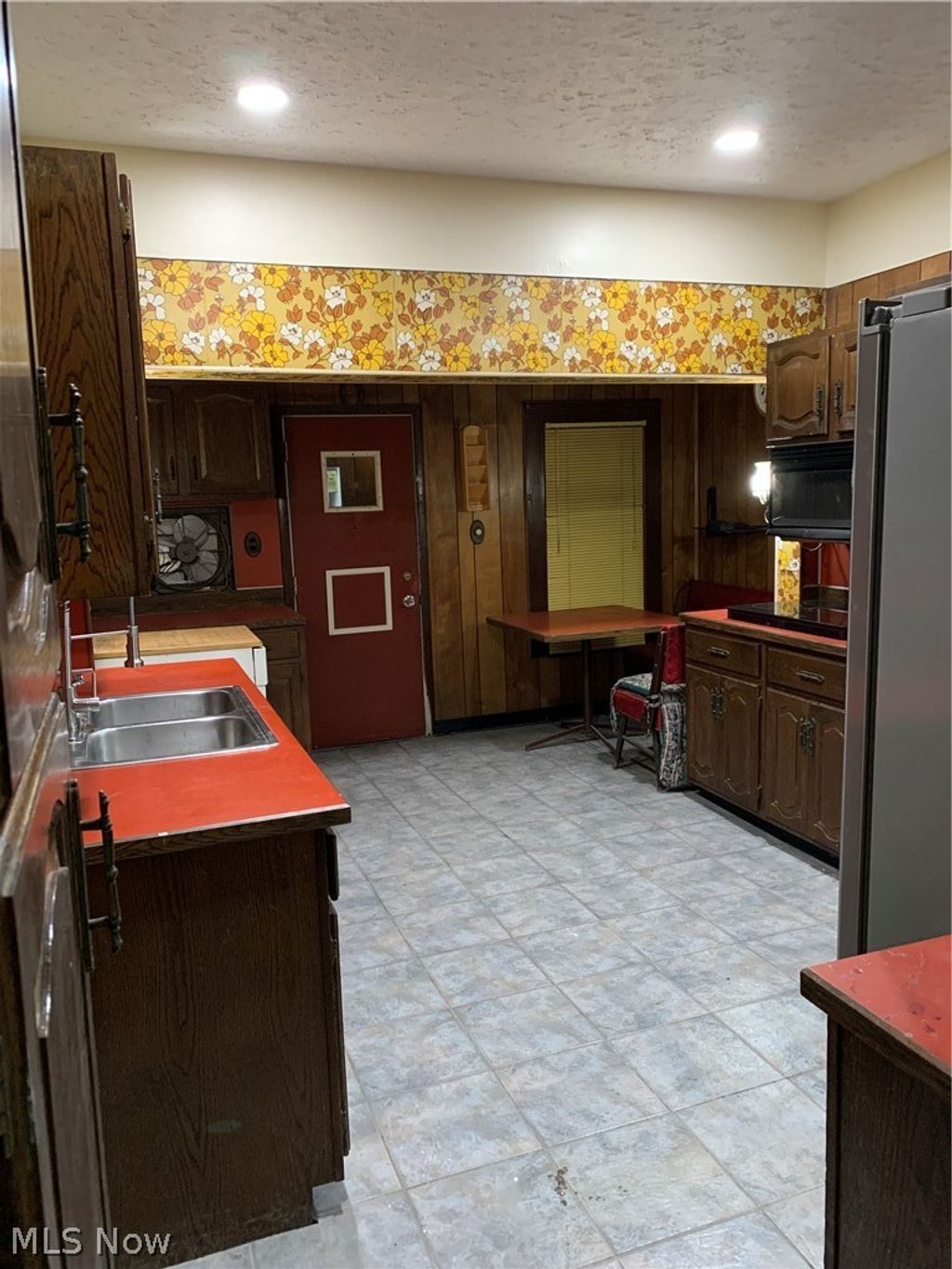 Photo of 1661 E 93rd Street, Cleveland, OH 44106 (MLS # 5202460)