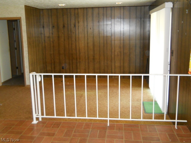 Russell Ave - Residential