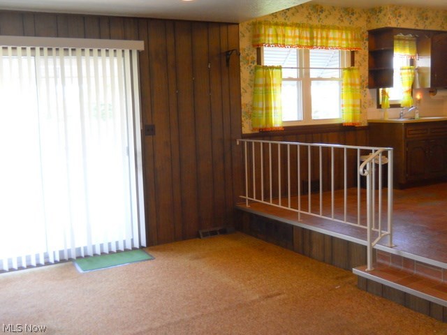 Russell Ave - Residential