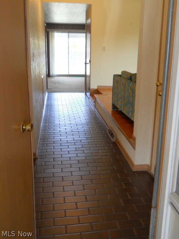 Russell Ave - Residential