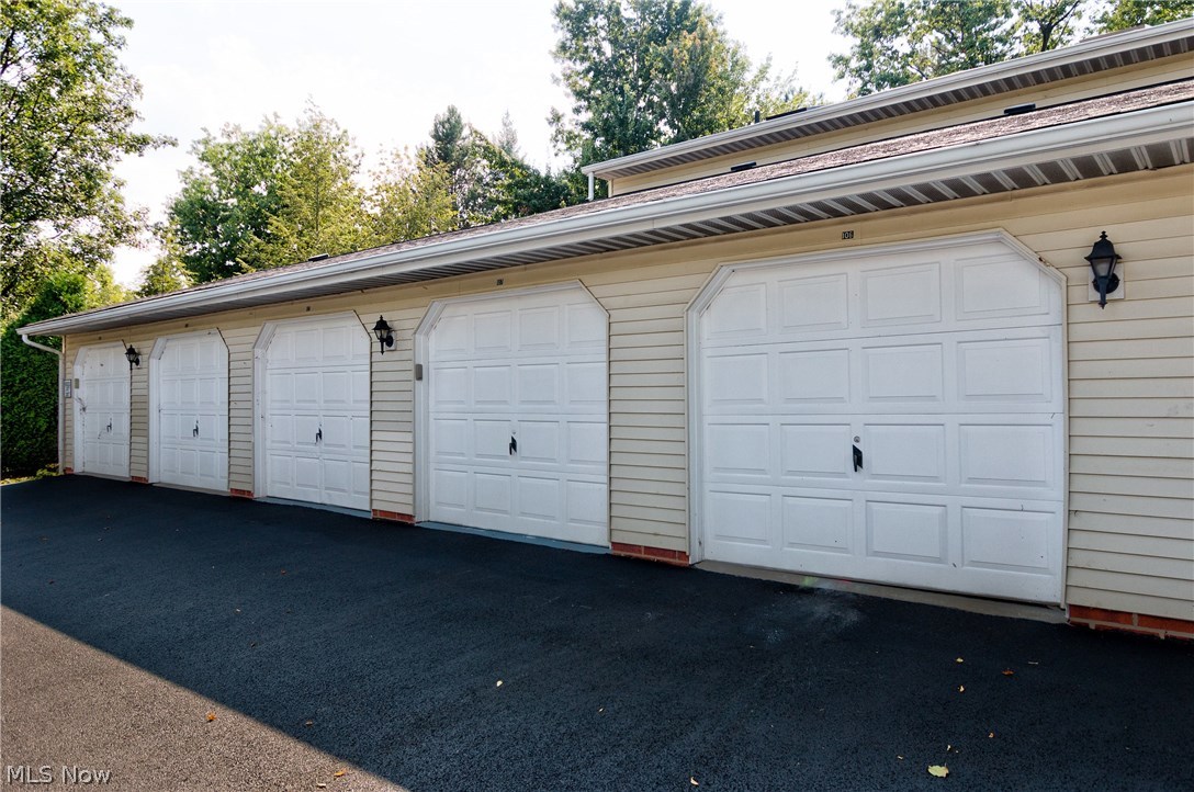 Governors Landing - Residential