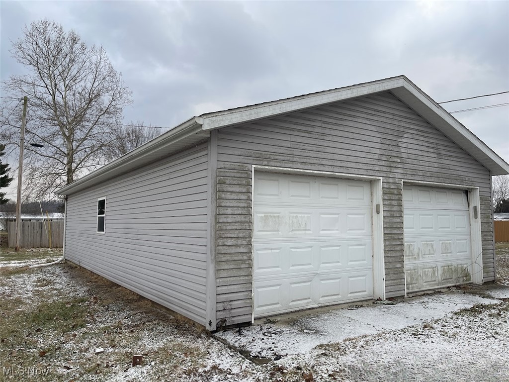 195 W 1st Street, Frazeysburg, Ohio image 3