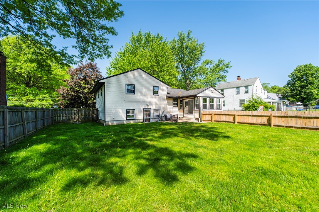 33 N Hillside Road, Canfield, Ohio image 17