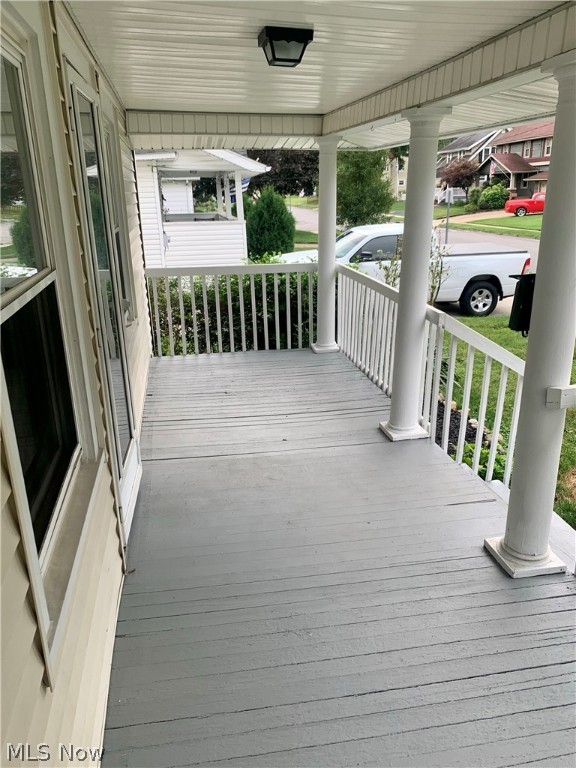 Carl Roevuck Resub/Nihousen Al - Residential Lease