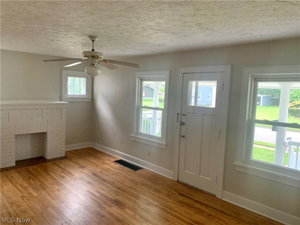 Carl Roevuck Resub/Nihousen Al - Residential Lease