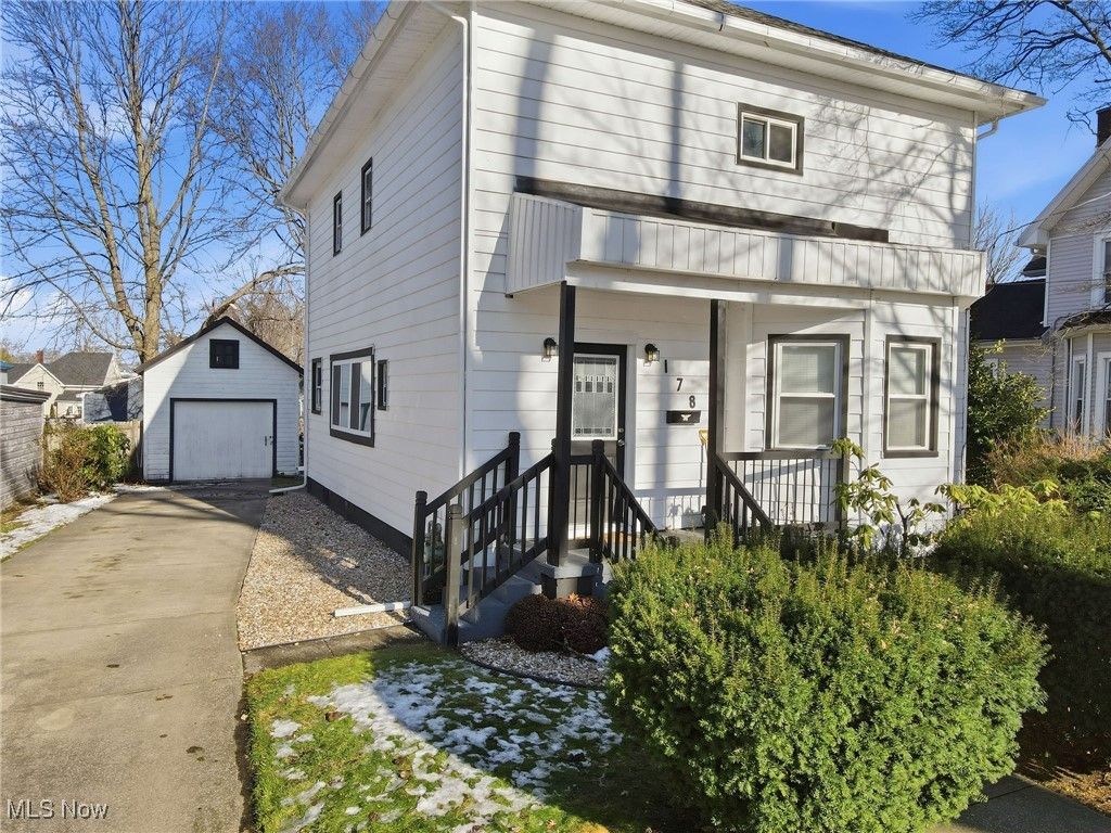 Photo of 178 Marshall Street, Conneaut, OH 44030 (MLS # 5178069)