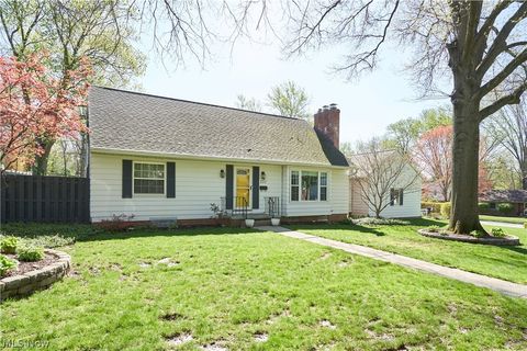 Photo of 351 Keith Avenue, Akron, OH 44313 (MLS # 5202708)