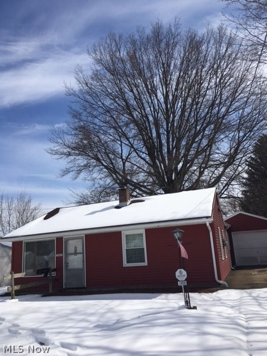 Nice 3 bedroom starter home.