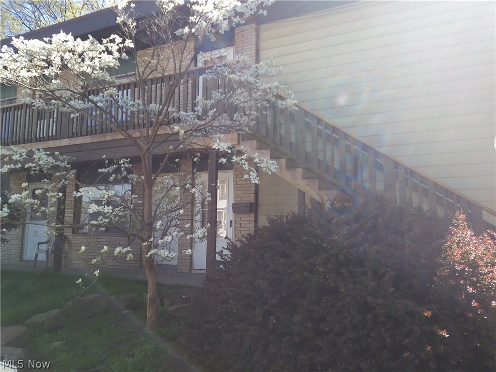 MOVE IN SPECIAL! MOVE IN BEFORE BEFORE JANUARY 1ST. 2018 AND ONLY HALF SECURITY DEPOSIT! CAN MOVE IN WITH $885!!! MUST PASS APPLICATION PROCESS. This two bedroom apartment has many amenities, eat in kitchen (big enough for a two person table), comes with refrigerator gas stove, living room with a large front window which provides great sunlight, new flooring in the bedroom, foyer, and kitchen. The best thing about this apartment is the price, only $590 for a two bedroom apartment and the owner pays all utilities except electric. Great deal, move in before the holidays!!! No criminal history or evictions history will be accepted. $35 application fee required (online app).