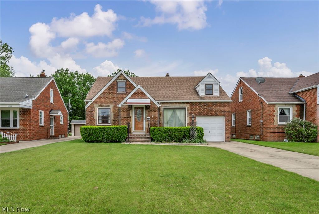 Photo of 28110 Lake Shore Boulevard, Euclid, OH 44132 (MLS # 5211366)