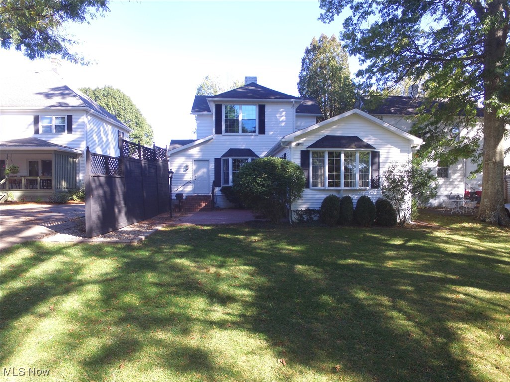 Waltons Add 03 - Residential