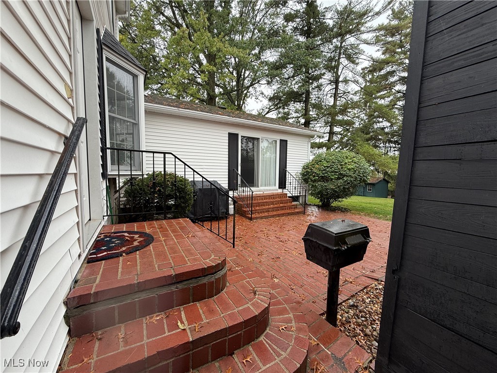 Waltons Add 03 - Residential