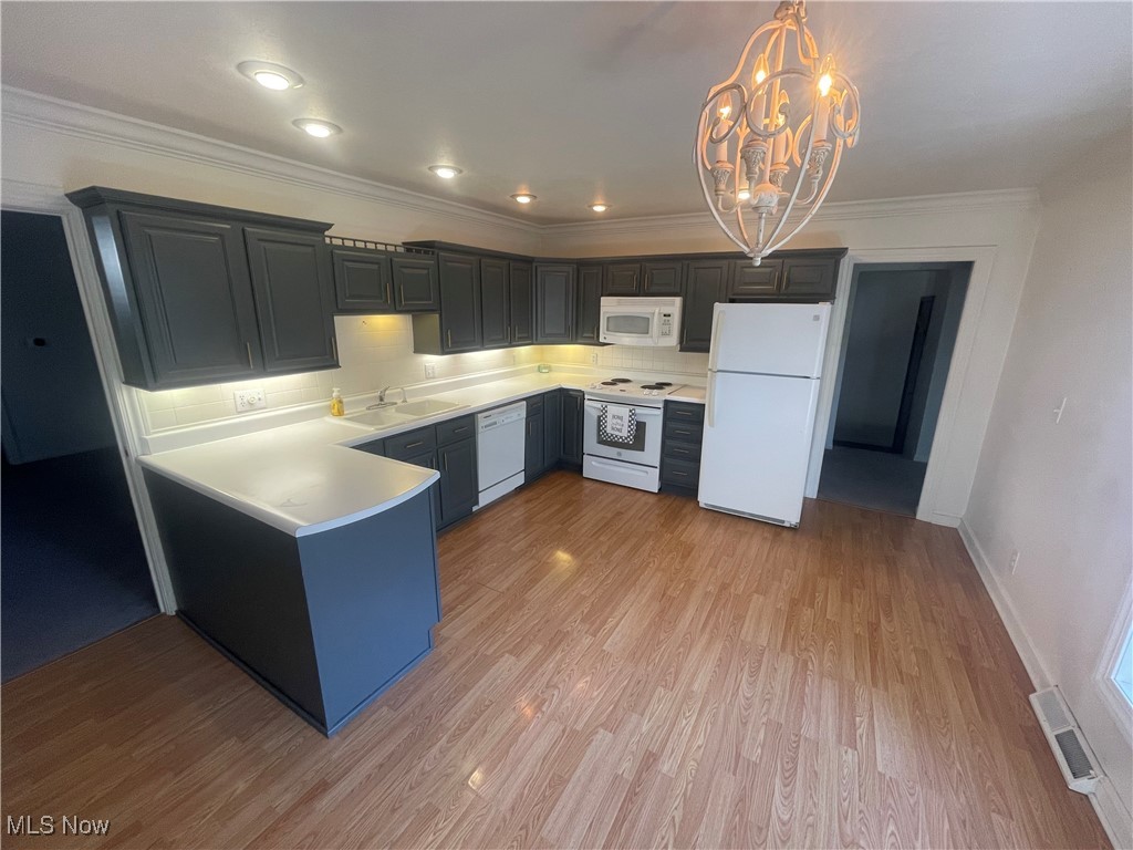 Waltons Add 03 - Residential