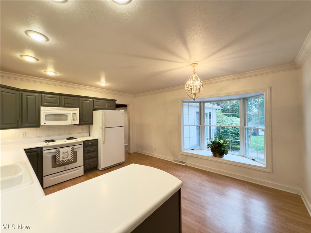 Waltons Add 03 - Residential