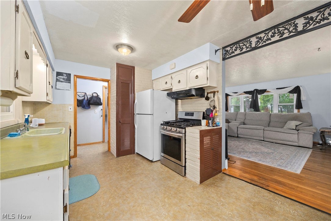 5817 Calamie Drive