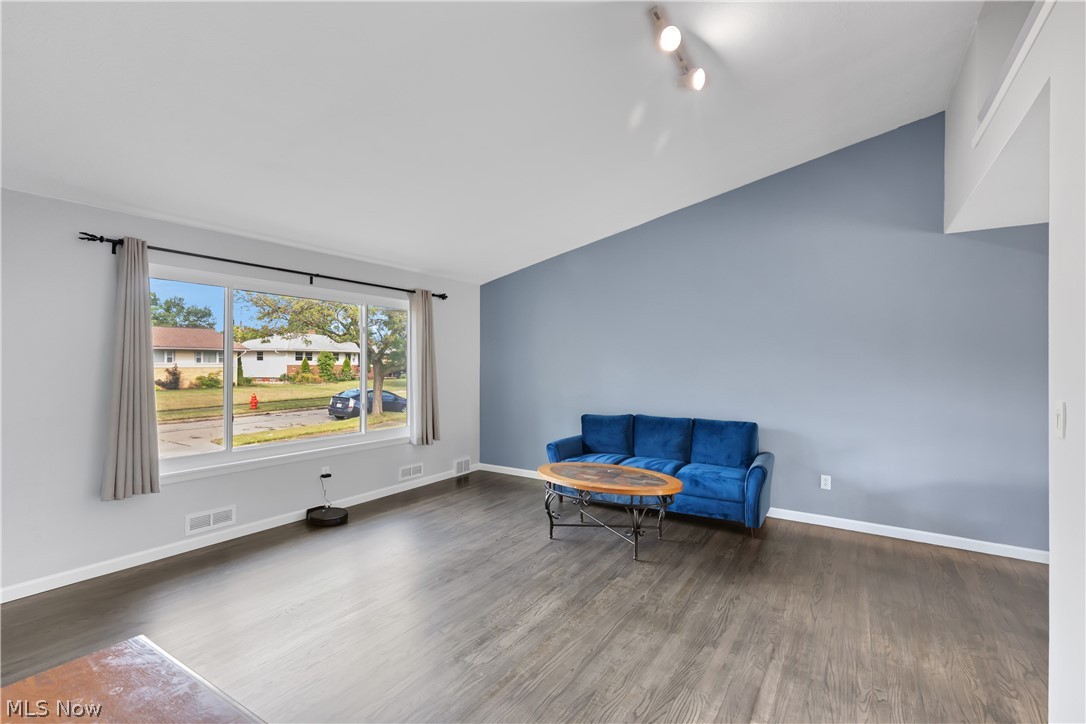 Barrington 01 - Residential