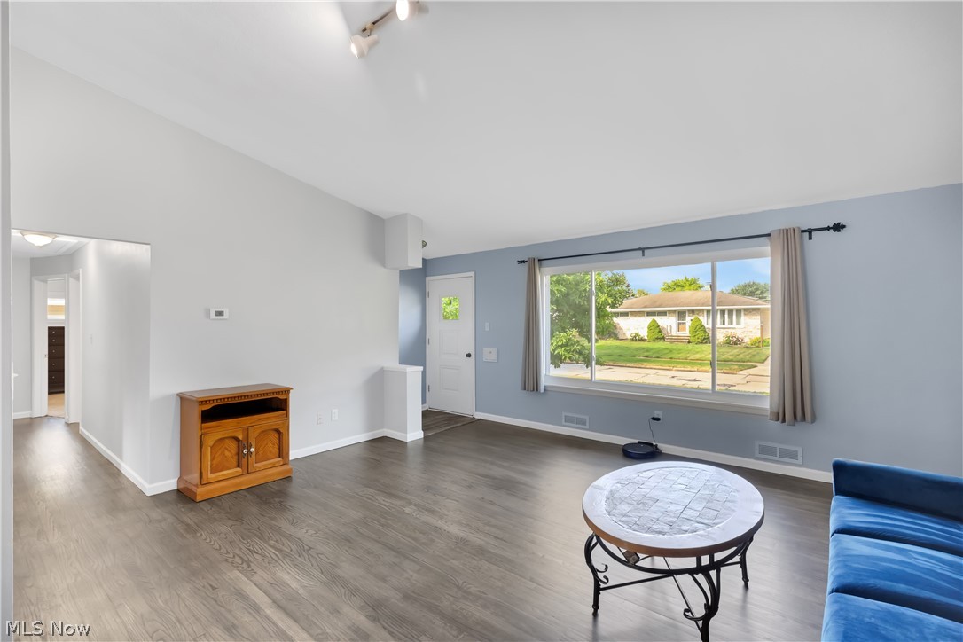 Barrington 01 - Residential