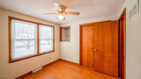 Tiny photo for 3794 Monaca Avenue, Youngstown, OH 44511 (MLS # 5179901)