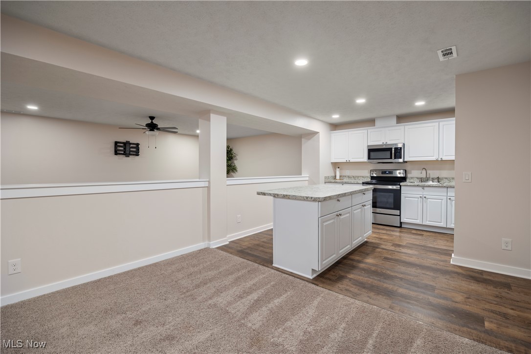 160 Eagle Circle, Amherst, Ohio image 38