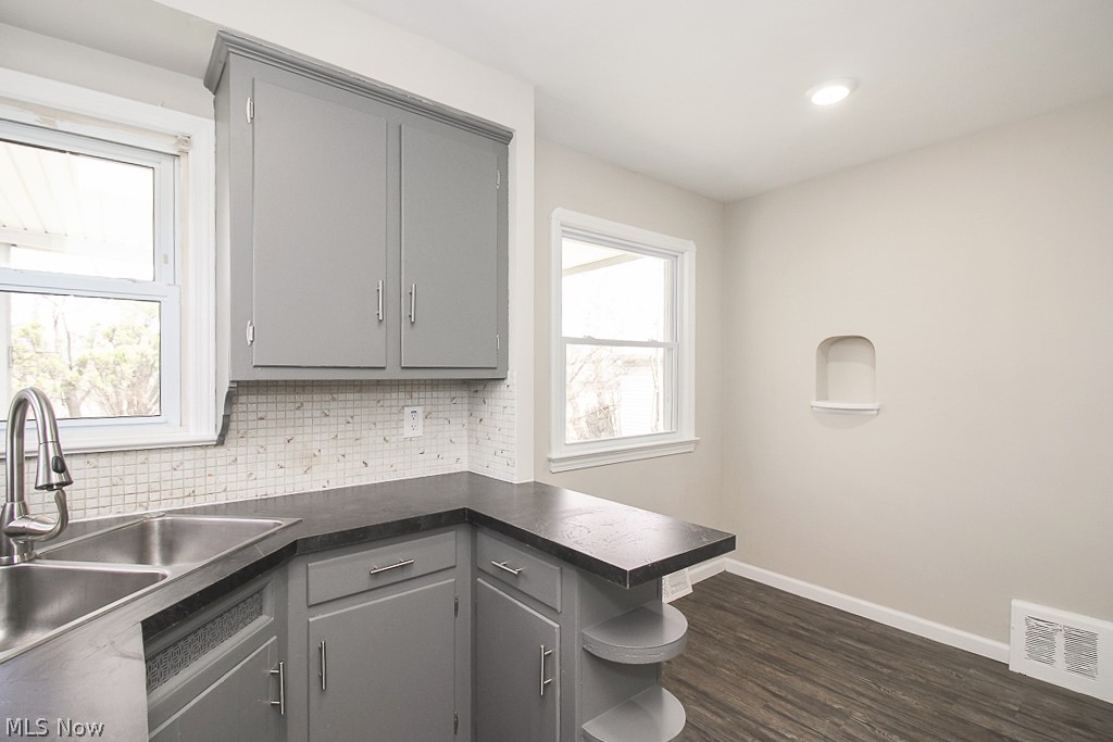 Christian Freunds Lee Road Al - Residential Lease