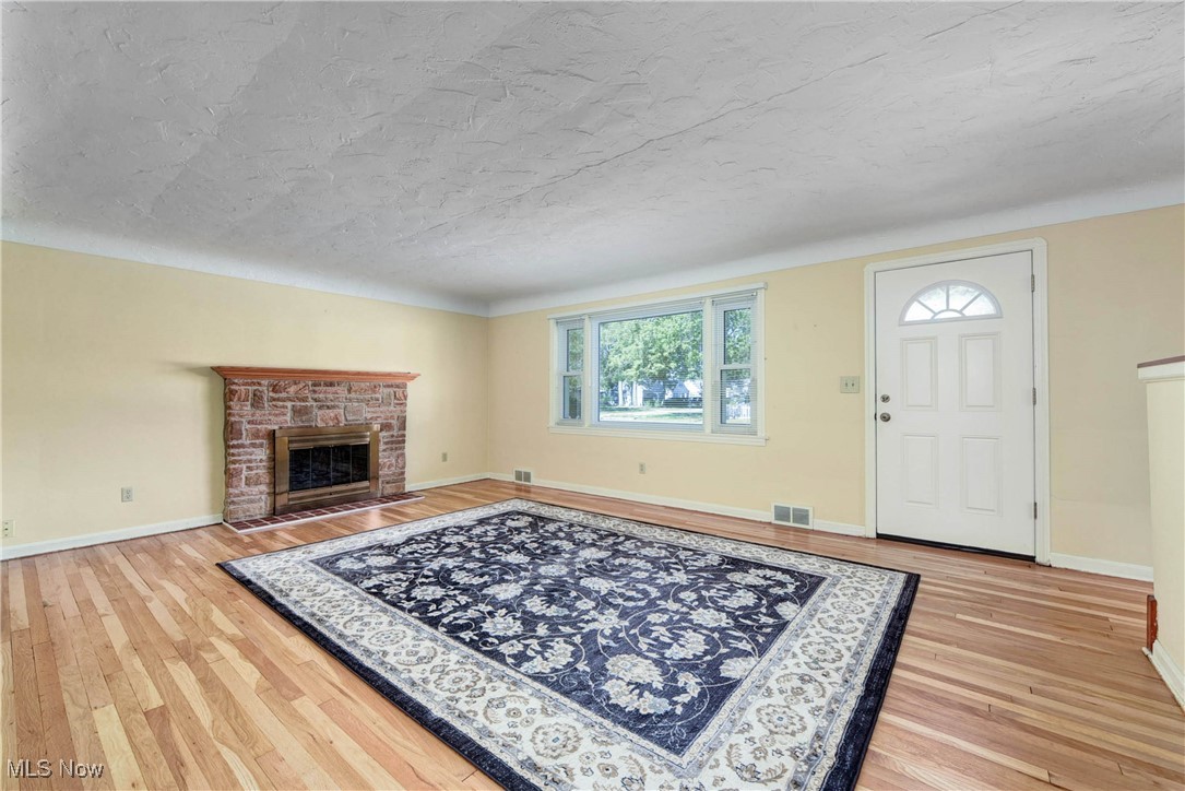 Inwood Beach 03 - Residential