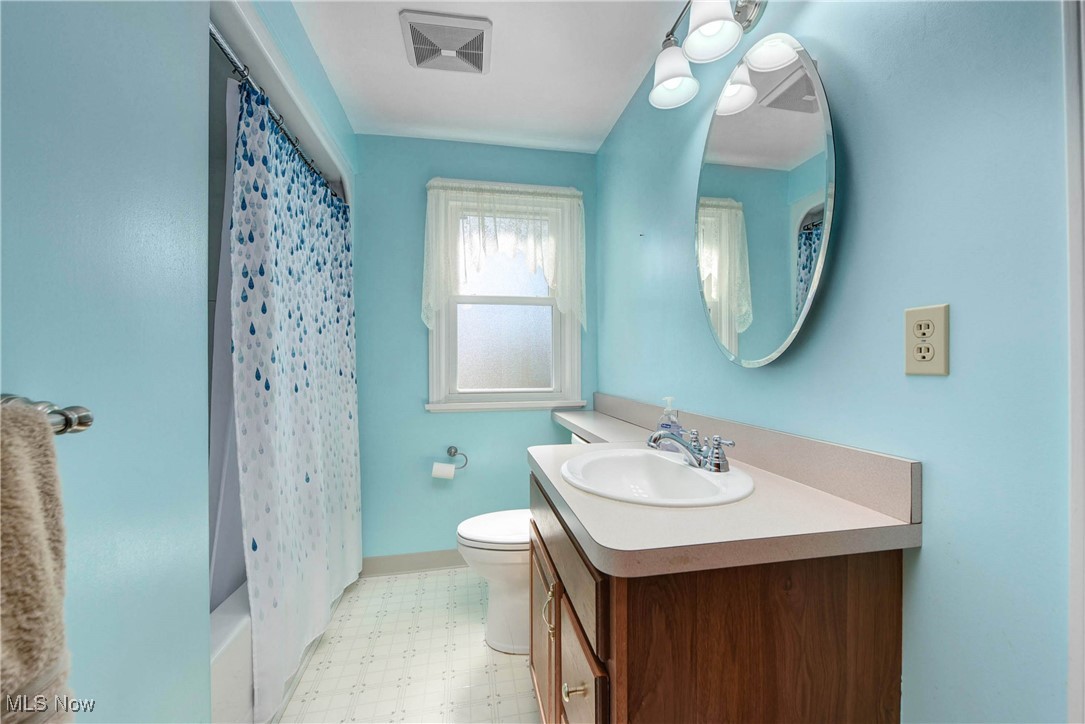 Inwood Beach 03 - Residential