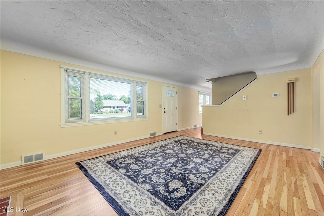 Inwood Beach 03 - Residential