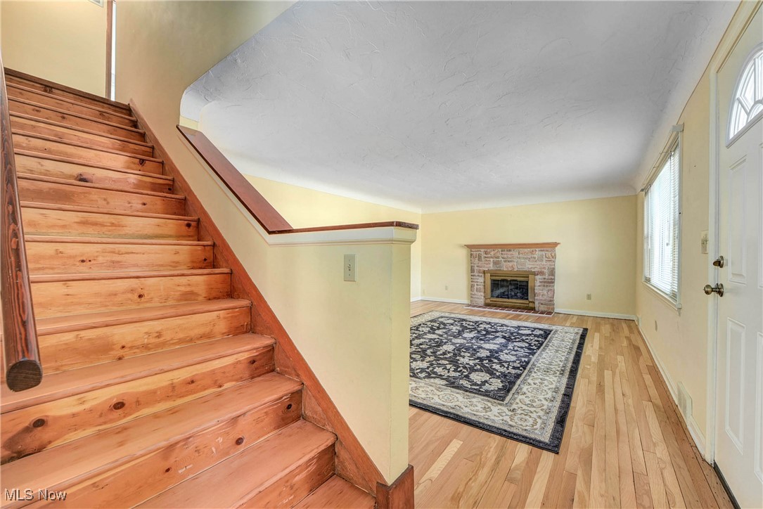 Inwood Beach 03 - Residential