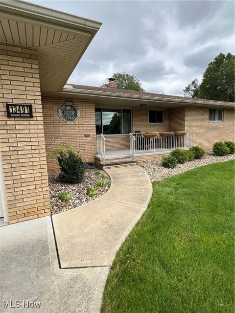 13491 Pineview Court, Middleburg Heights, OH 44130 - #: 5129259