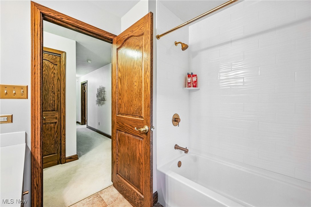 2525 Henn Hyde Rd, Cortland, Ohio image 29