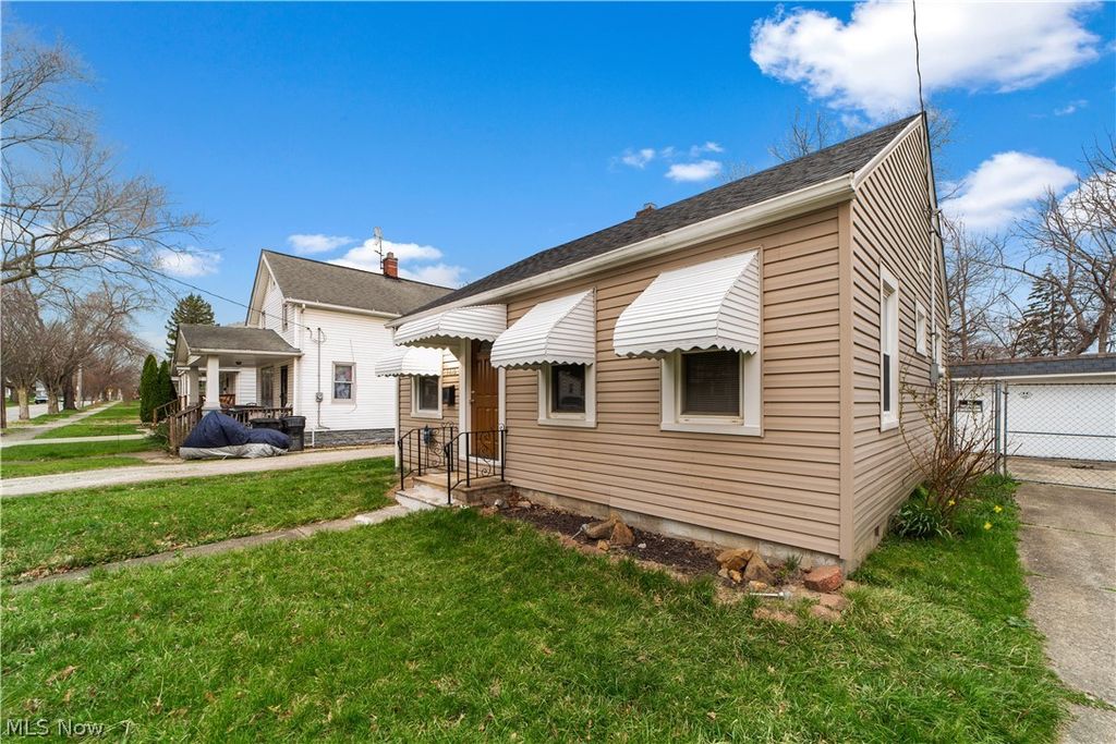 Photo of 3810 Bader Avenue, Cleveland, OH 44109 (MLS # 5199188)