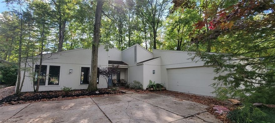 This contemporary Meadowood ranch is move in ready.  The roof and dining room skylight were replaced in 2020, the air conditioner and gas furnace were replaced in 2021, and the three sliding glass doors, kitchen window, and carpet were recently replaced.  The house has been recently painted inside and outside.

The house has tons of storage, even in the garage.  There is a large kitchen pantry, and the primary bedroom has three closets, including a walk-in.  There are two more closets just outside of the bedroom.

One of the spare bedrooms has a large built in desk with cabinets, suitable for an office.  

Enjoy the open floor plan between the kitchen, dining room, and great room.  There is a deck that wraps around the back of the house, from the primary bedroom to the deck outside of the dining room.

The Meadowood neighborhood is extremely walk-able, and includes an Olympic swimming pool, tennis/pickleball courtes, a nice playground, and clubhouse. Something for everyone!