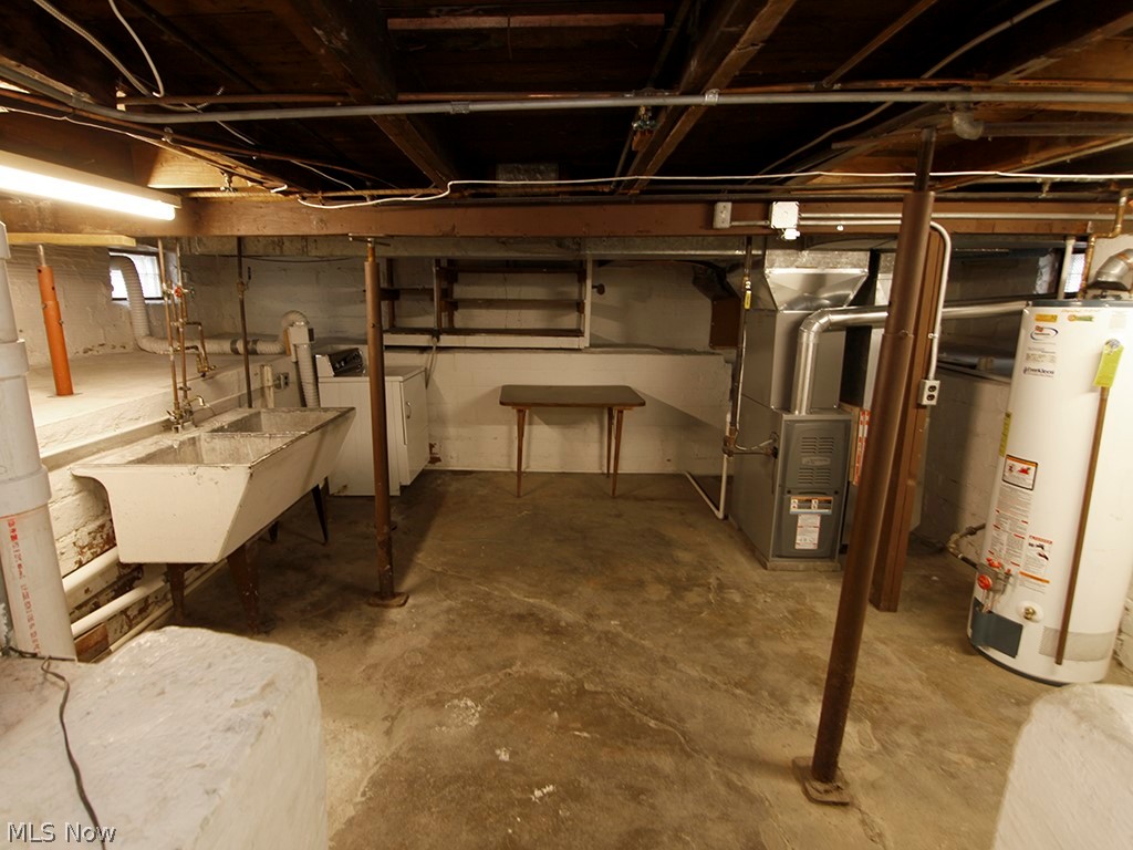 W A Congaltons Janmar 05 - Residential