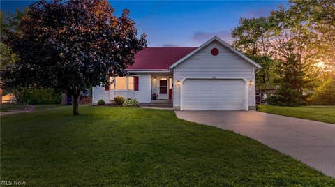 Homes For Sale - 620 Walton Street<br/> Ravenna, OH 44266