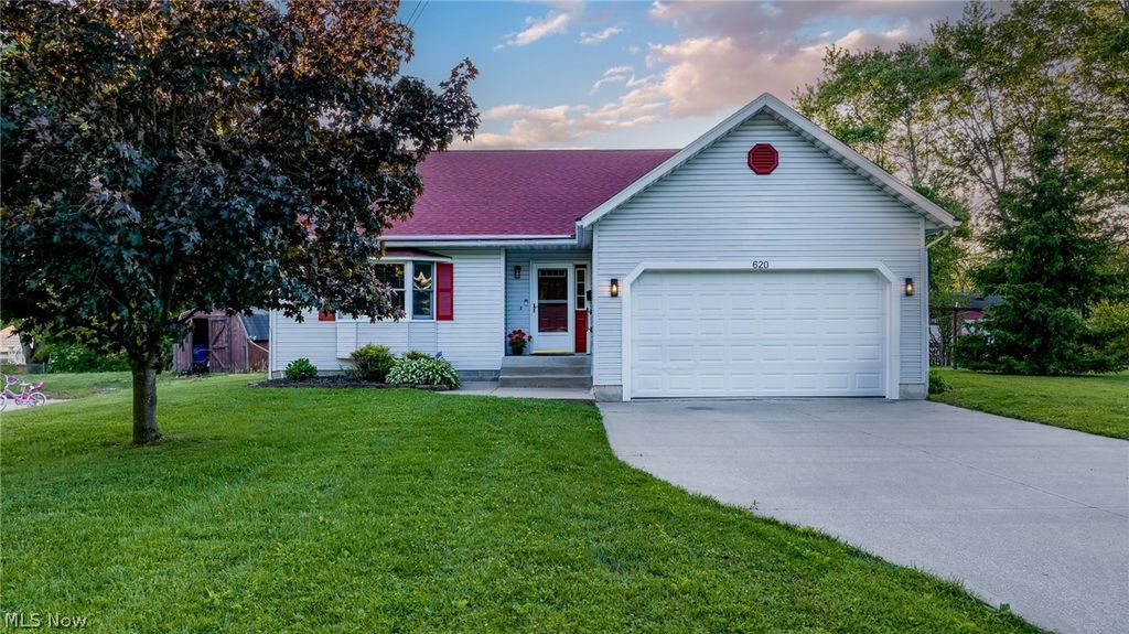 Photo of 620 Walton Street, Ravenna, OH 44266 (MLS # 5212533)