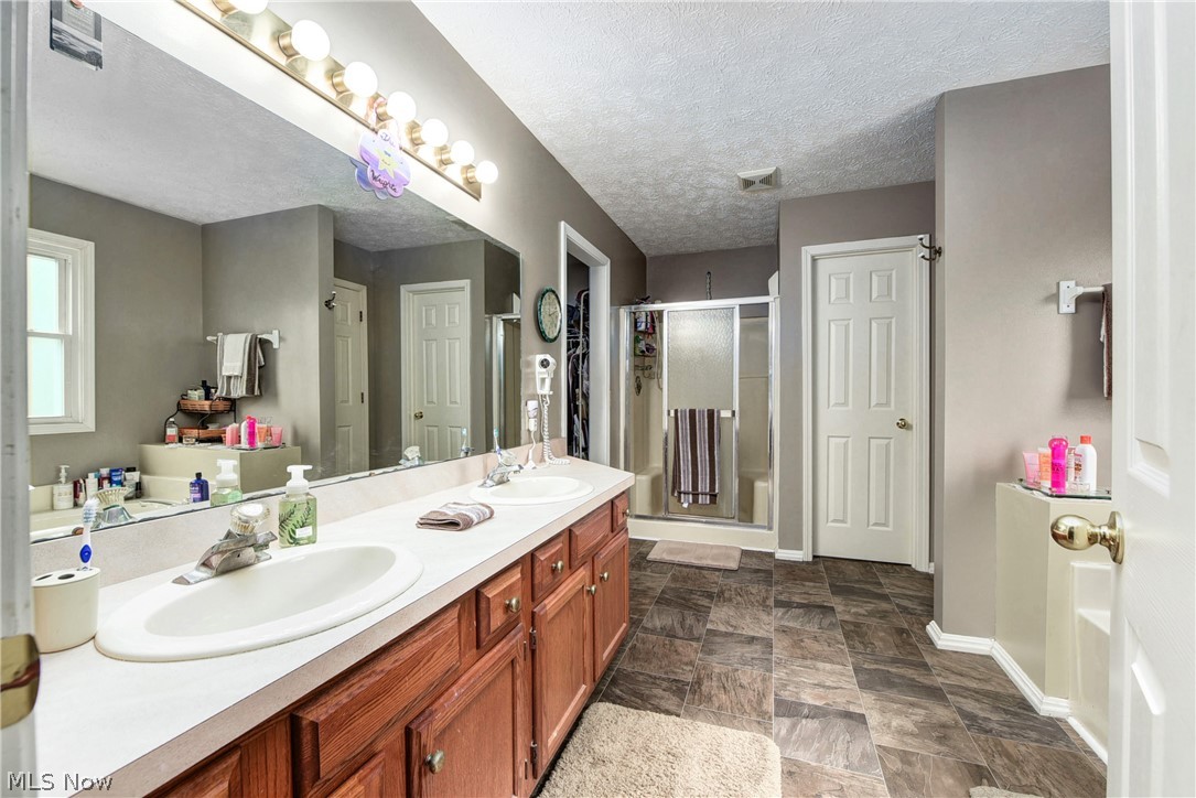 Oak Point Village - Residential